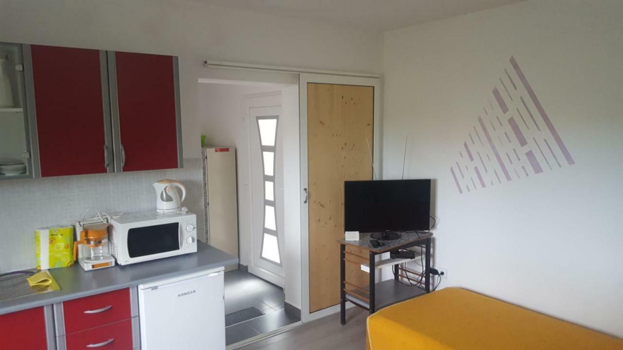 Apartment Brigitte Врси Экстерьер фото
